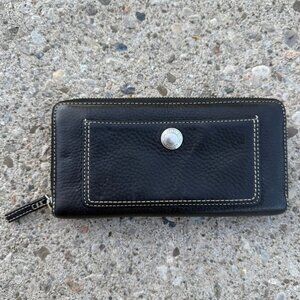 Authentic Vintage Coach Large Black Leather Wallet – Silver Hardware Zip-Around